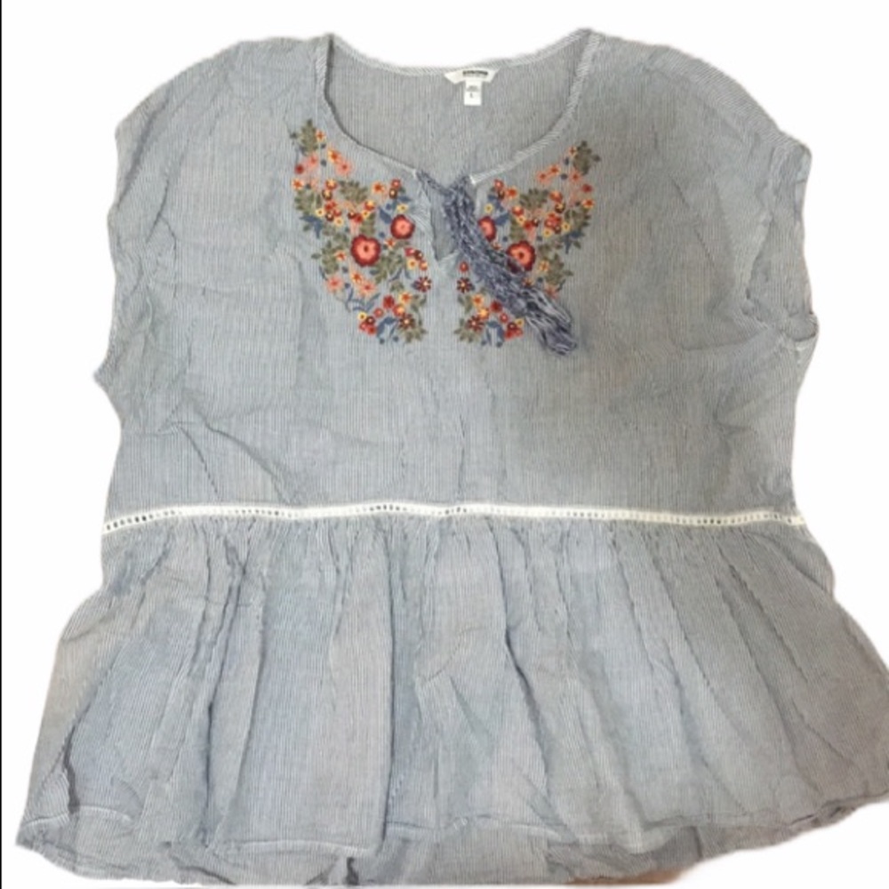 2/$15 Striped blouse